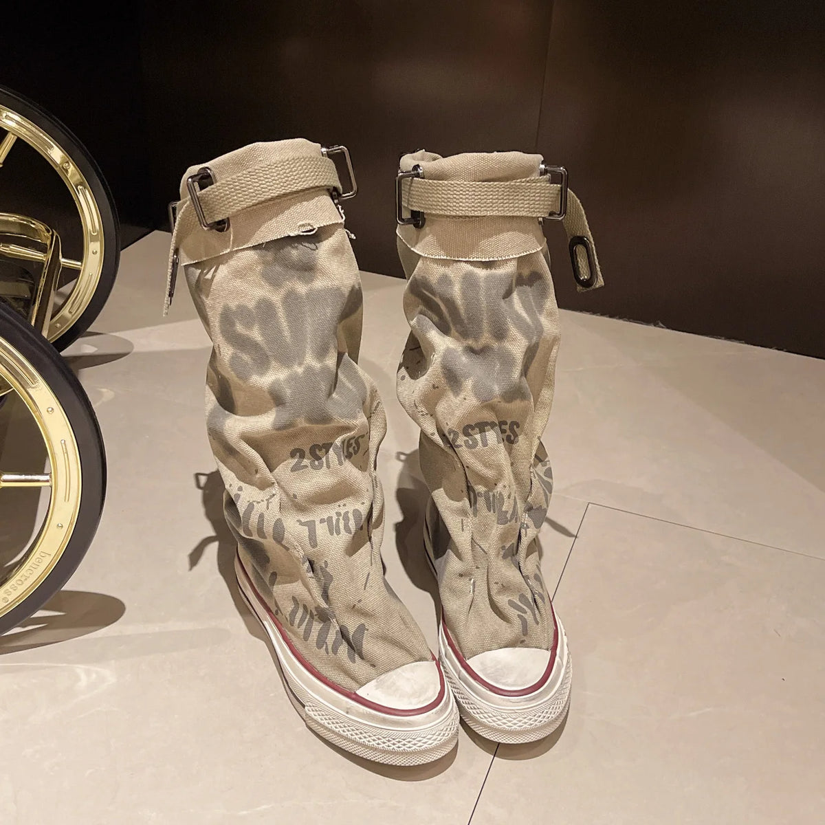 Graffiti High Top Canvas Shoes Women's High Top Boots Wide Barrel Mid Barrel Boots 2025 New Trouser Barrel Stacking Boots