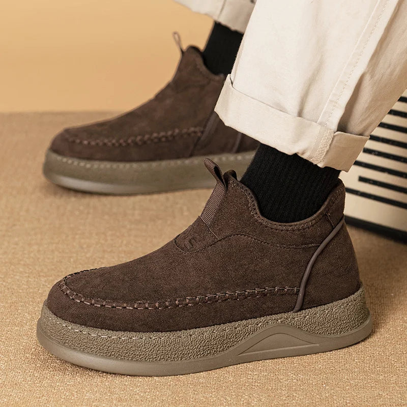 Brown Solid Colour Anti Slip Man Boots 2026 Autumn Hot Sell Men Casual Shoes Four Seasons Light Weight Outdoor High Top Footwear