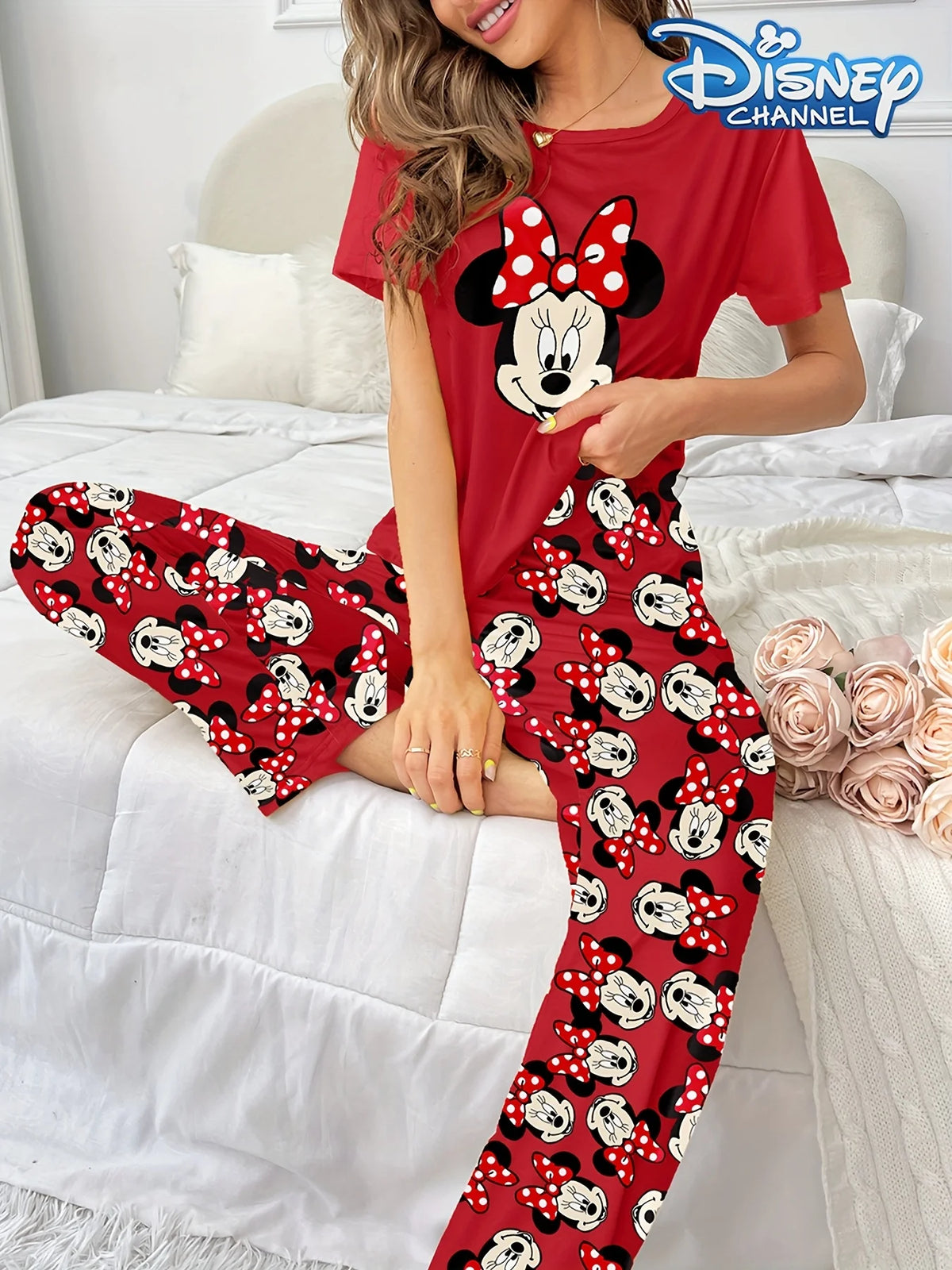 Women's pajama set with cute Disney Minnie prints, short-sleeved top and pants, comfortable for home or outdoor wear